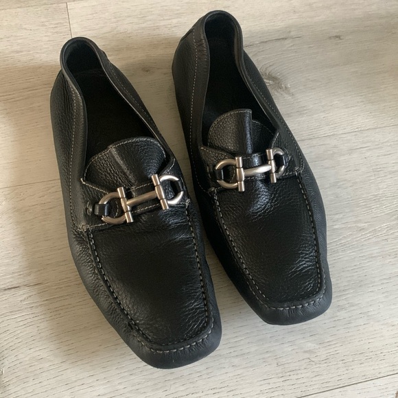 Mens ferragamo driver loafers dark brown horsebit logo pebble leather shoes $695 - Picture 1 of 14